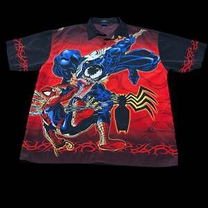 Vintage 2001 Marvel Spiderman Vs Venom All Over Print Button Up Shirt